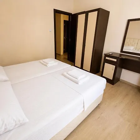 Cozy With Balcony&pool аccess In Свети-Влас
